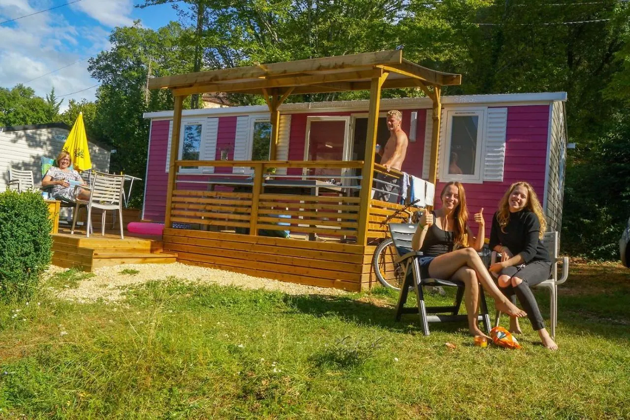 Parc De Vacances La Draille Souillac France
